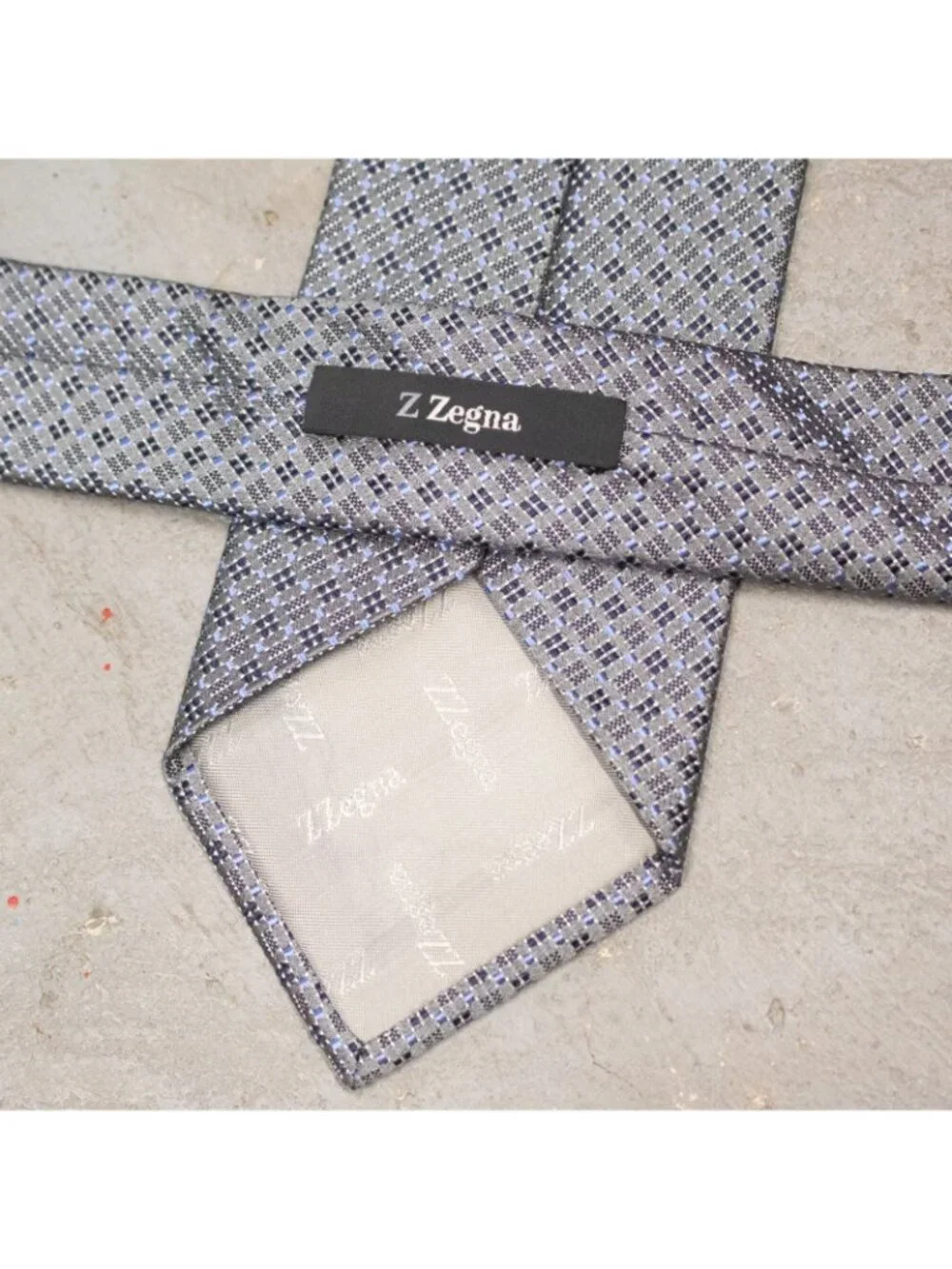 Ermenegildo Zegna Tie 100% Silk Made in Italy Woven Blue Geometric 3.25